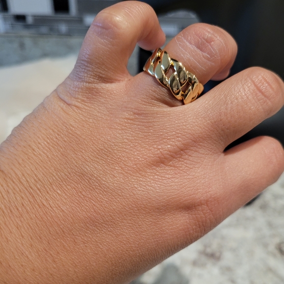 Twist Chainlink Ring ✨️ - Picture 5 of 10